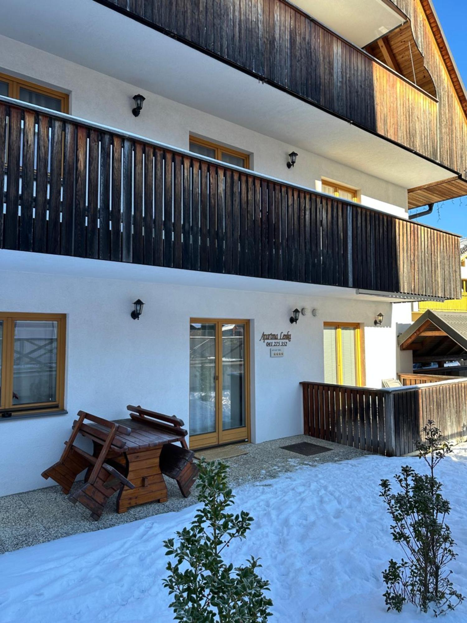 Apartma Lenka ครานสกา โกรา ภายนอก รูปภาพ
