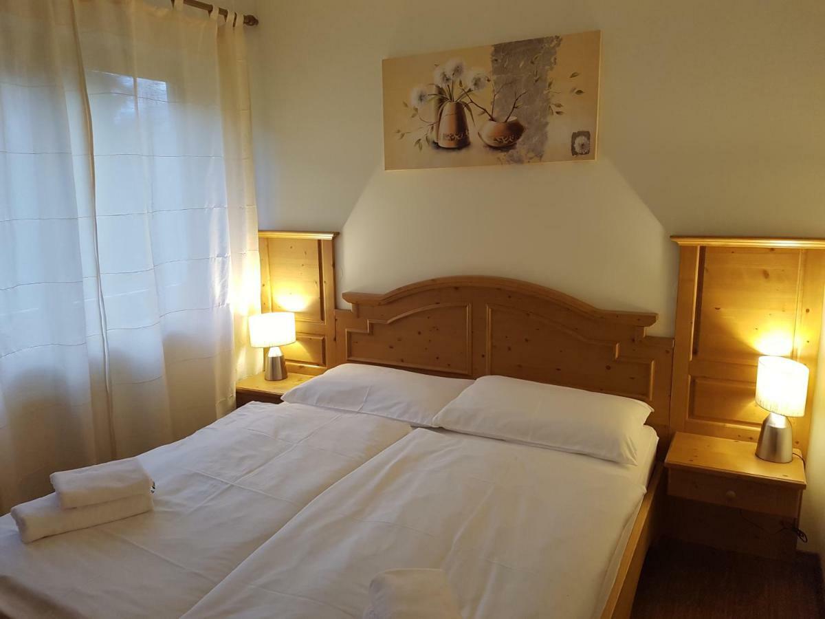 Apartma Lenka ครานสกา โกรา ภายนอก รูปภาพ